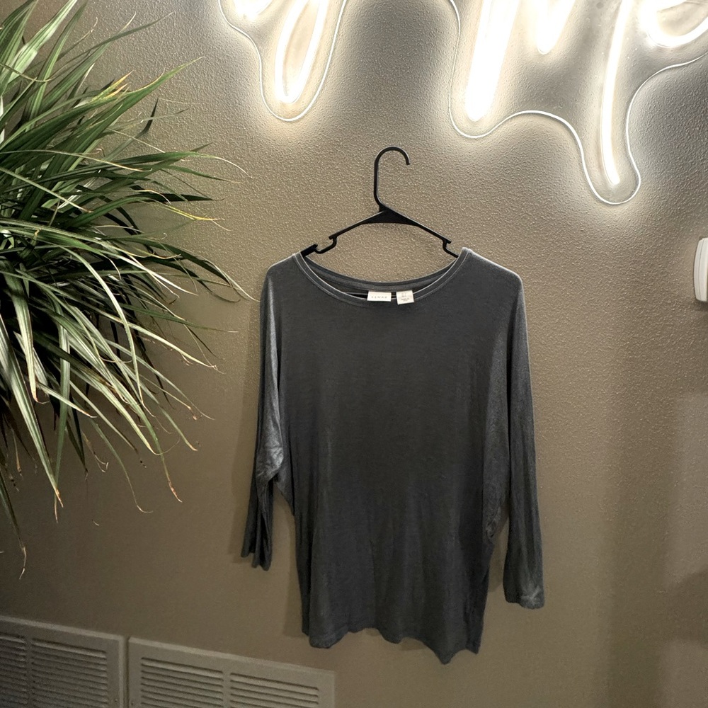 Grey/blue long sleeve